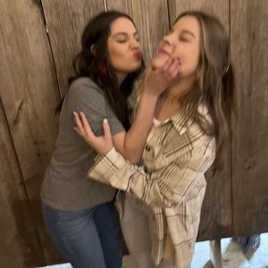 Meet your Posher, Avery